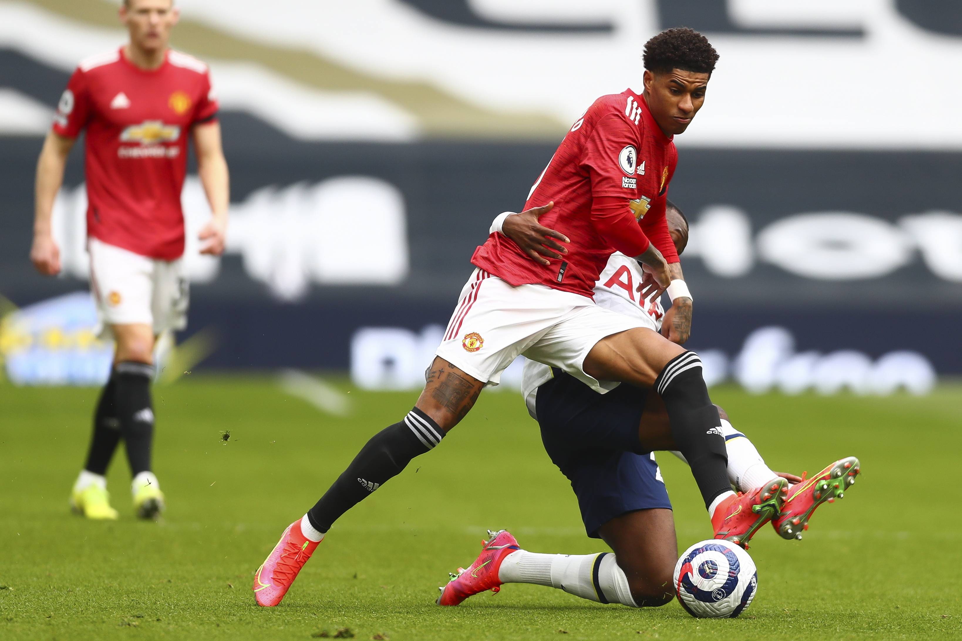 俱樂部在引 俱樂部在引